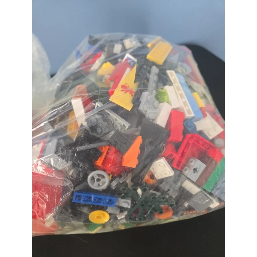 LEGO 4 LB Bags Of Bulk Assorted Parts Pieces Bricks Lots‎ of Variety